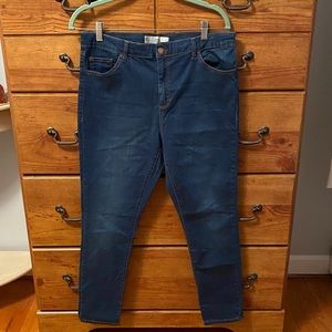 TopShop Moto Leigh Jeans